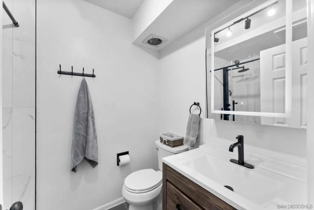 2360 Torrey Pines Rd 28, La Jolla, CA 92037