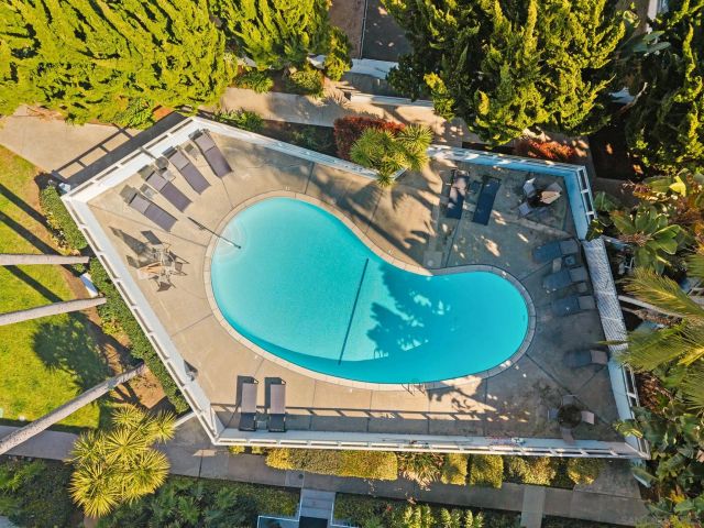 2360 Torrey Pines Rd 28, La Jolla, CA 92037