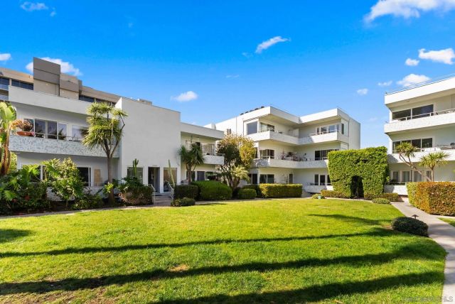 2360 Torrey Pines Rd 28, La Jolla, CA 92037