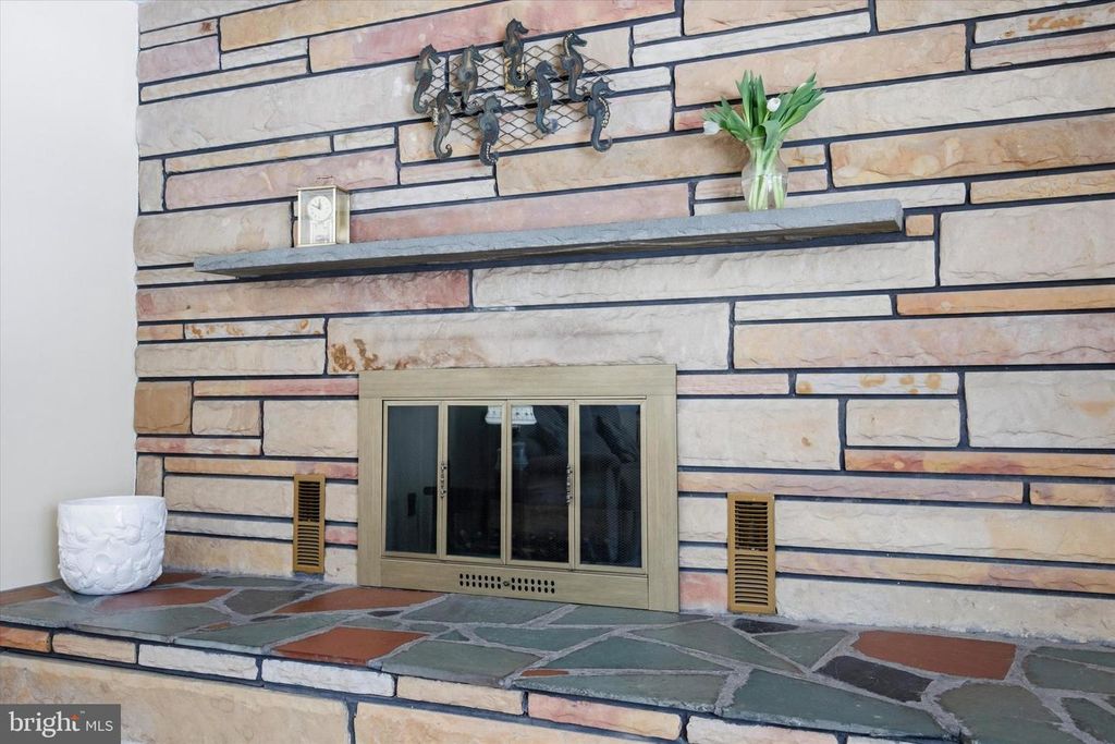 Image 10 of property listing at 1304 VALLEY RD, Glen Mills, PA 19342