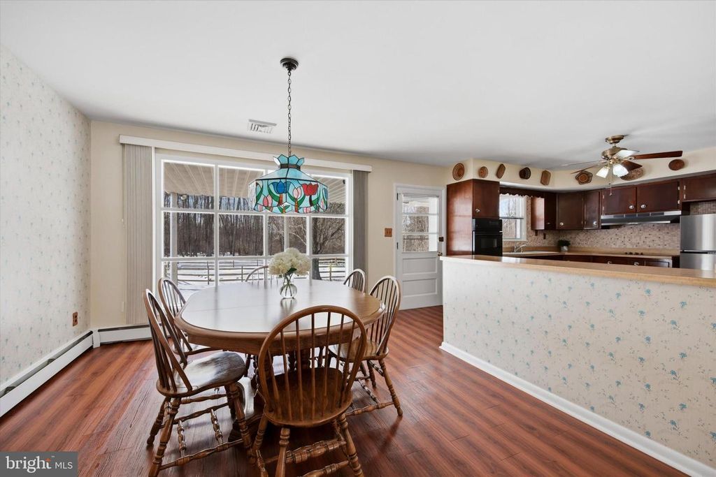 Image 12 of property listing at 1304 VALLEY RD, Glen Mills, PA 19342