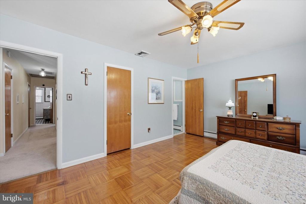 Image 19 of property listing at 1304 VALLEY RD, Glen Mills, PA 19342