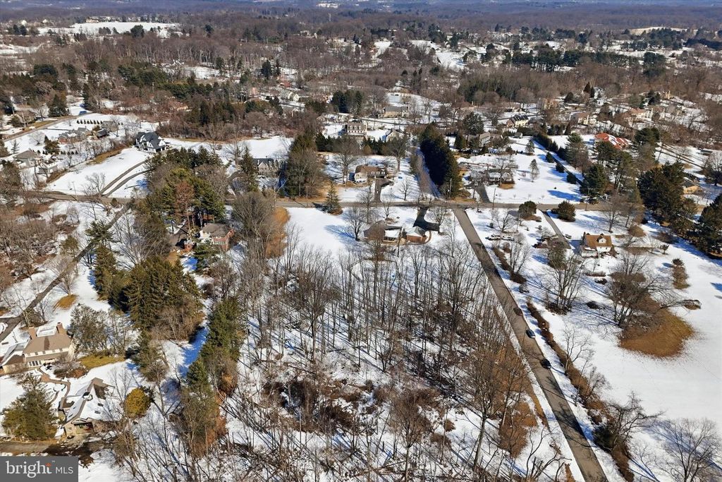 Image 5 of property listing at 1304 VALLEY RD, Glen Mills, PA 19342