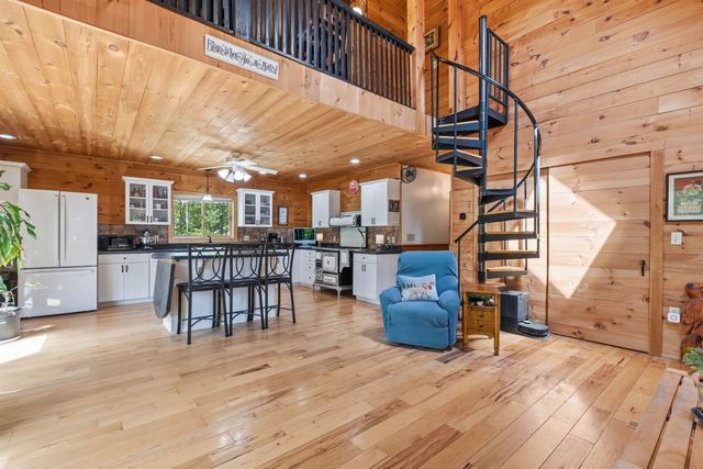 7 Smith Hill Road, Ashland, NH 03217