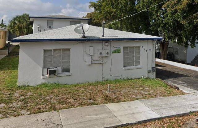 709 11th Street 2, West Palm Beach, FL 33401