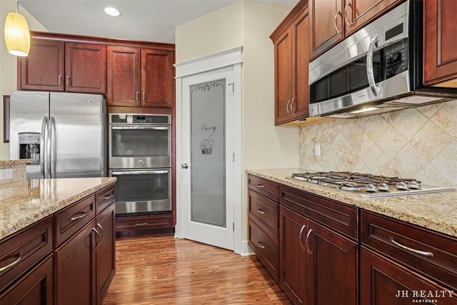 2627 Oak Highland Court, Lowell, MI 49331