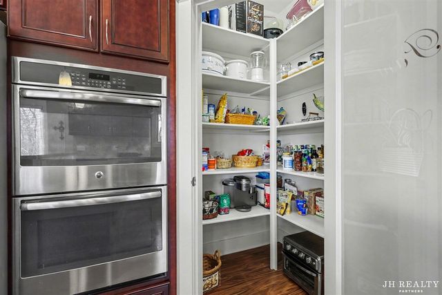 2627 Oak Highland Court, Lowell, MI 49331
