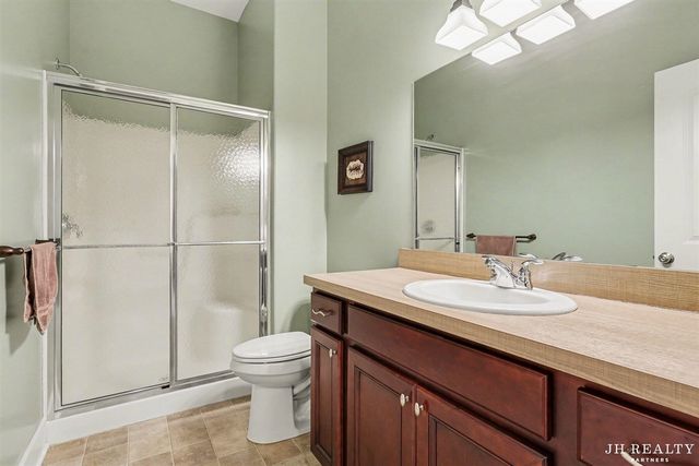 2627 Oak Highland Court, Lowell, MI 49331