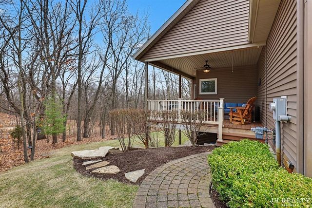 2627 Oak Highland Court, Lowell, MI 49331