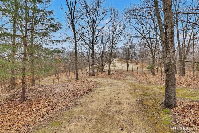 2627 Oak Highland Court, Lowell, MI 49331