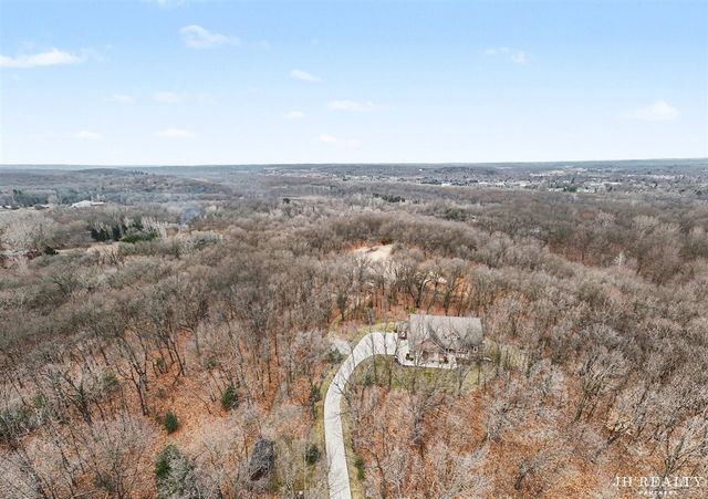 2627 Oak Highland Court, Lowell, MI 49331