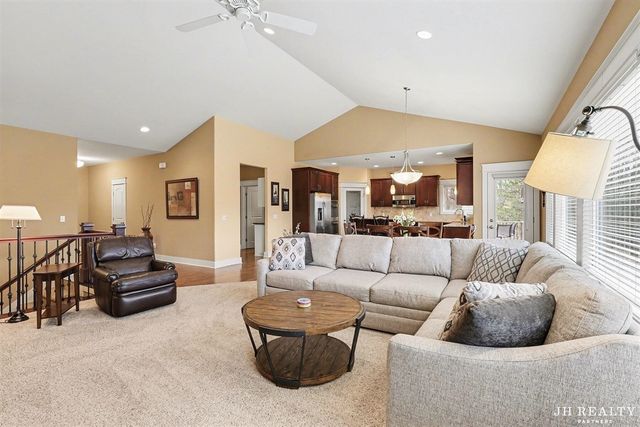 2627 Oak Highland Court, Lowell, MI 49331
