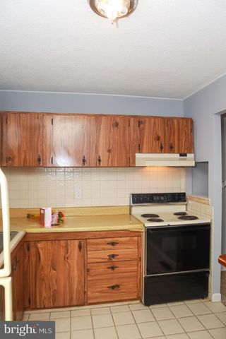 6131 FAIRWOOD AVE, Baltimore, MD 21206