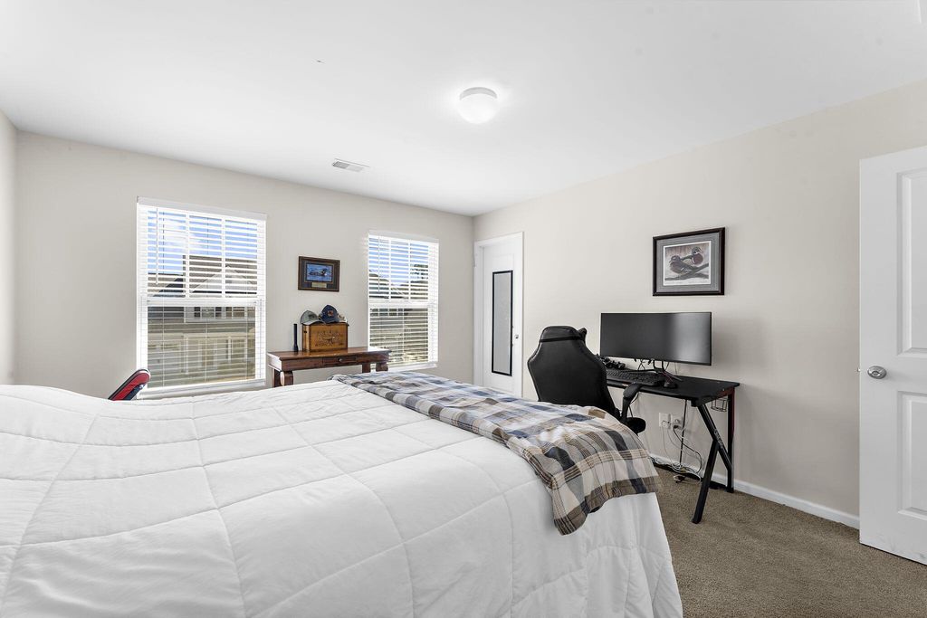 Image 32 of property listing at 163 Surfbird Road, Summerville, SC 29486