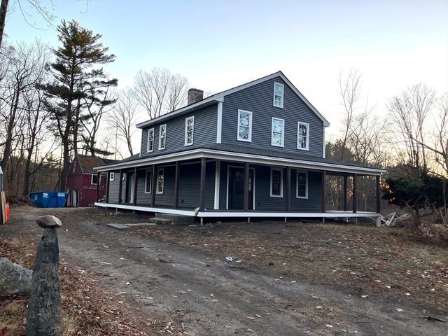 35 West St, Petersham, MA 01366