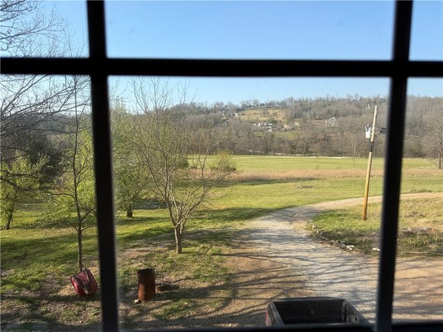 21521 Hammon Road, Elkins, AR 72727