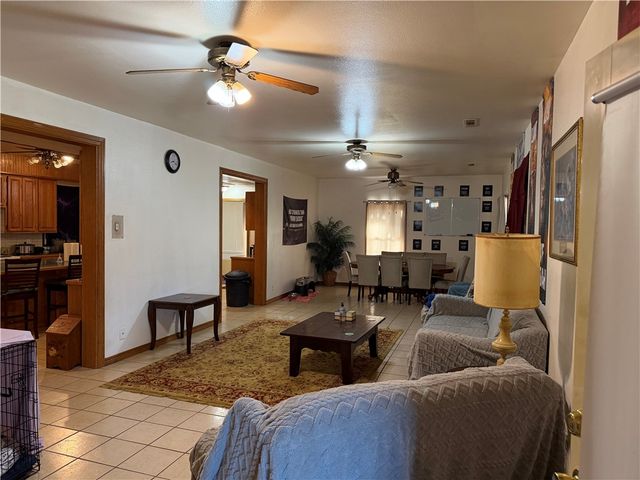 21521 Hammon Road, Elkins, AR 72727