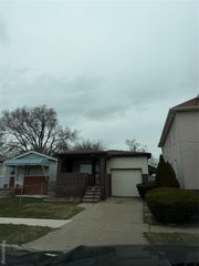 346 Labadie Street, Ecorse, MI 48229