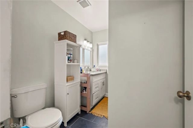 300 E Adams Street East, Long Beach, CA 90805