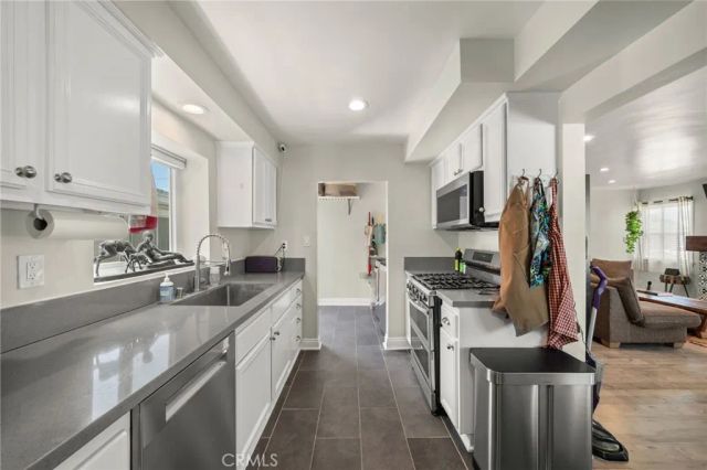 300 E Adams Street East, Long Beach, CA 90805