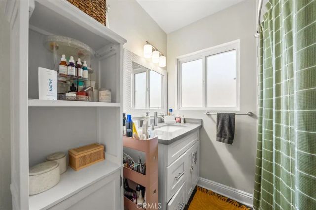 300 E Adams Street East, Long Beach, CA 90805