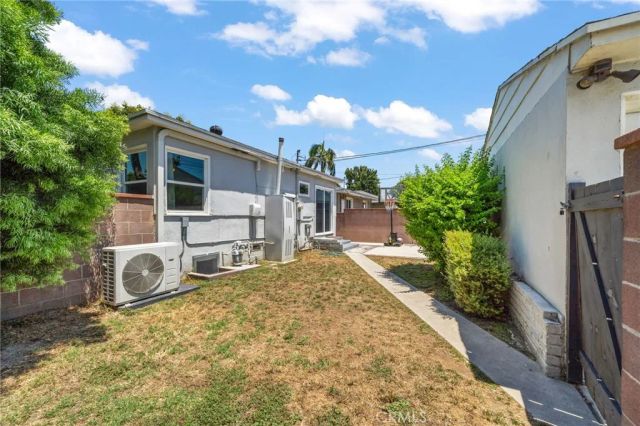300 E Adams Street East, Long Beach, CA 90805