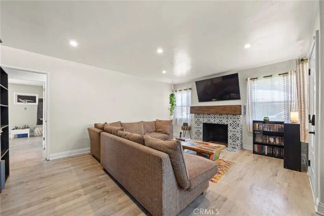 300 E Adams Street East, Long Beach, CA 90805