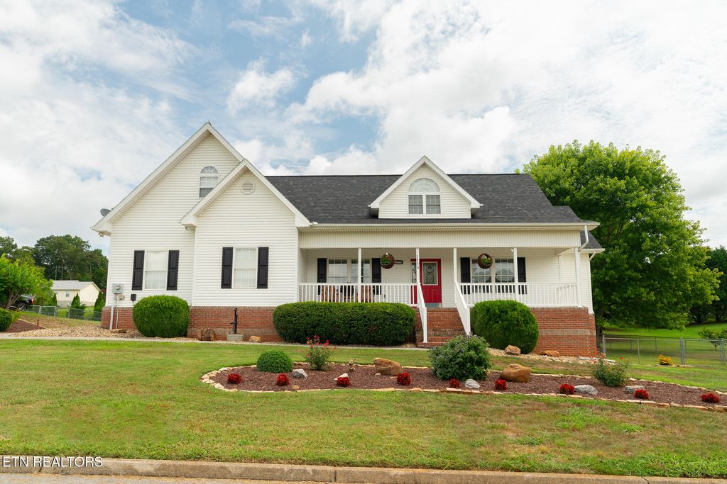1979 River Vista Circle, Sevierville, TN 37876