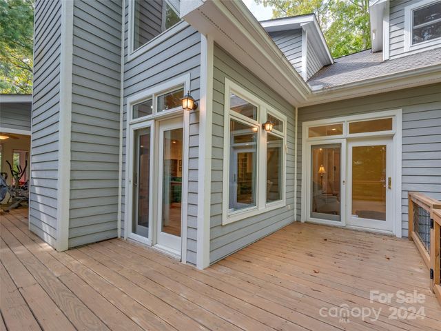 65 Winfield Cove, Saluda, NC 28773