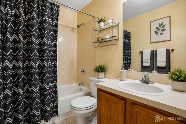 216 Copeley Way, North Brunswick, NJ 08902