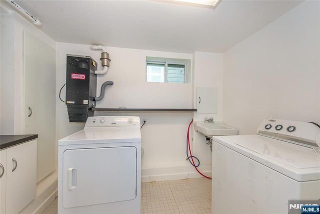247 Emmett Place, Ridgewood, NJ 07450
