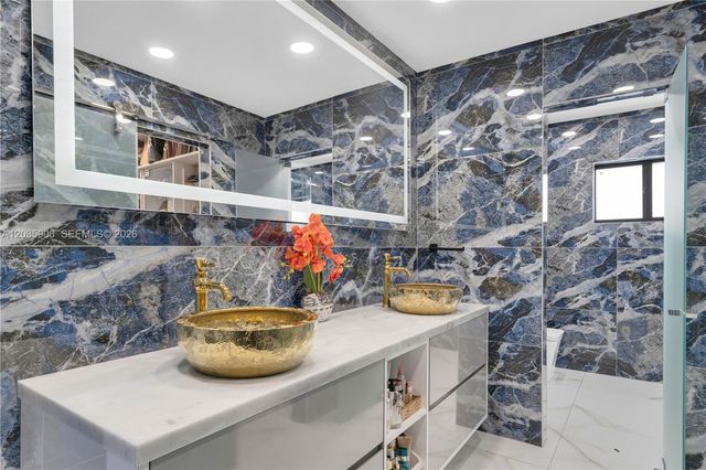 13330 SW 5th Street, Miami, FL 33184