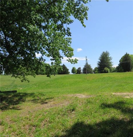 5765 Chrismon Road, Browns Summit, NC 27214
