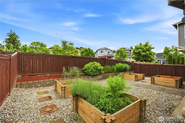 29220 SE 120th Way SE, Auburn, WA 98092