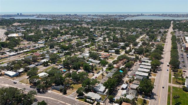 6609 DARTMOUTH AVENUE N, St Petersburg, FL 33710
