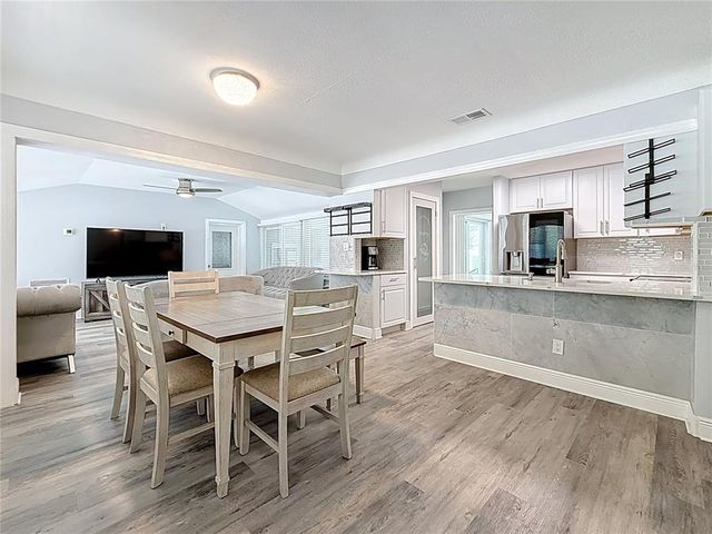 6609 DARTMOUTH AVENUE N, St Petersburg, FL 33710