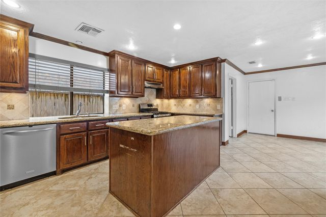 3307 Ashfield Drive, Houston, TX 77082