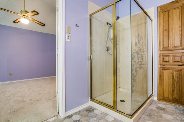 2110 Wedgewood Drive, Grapevine, TX 76051