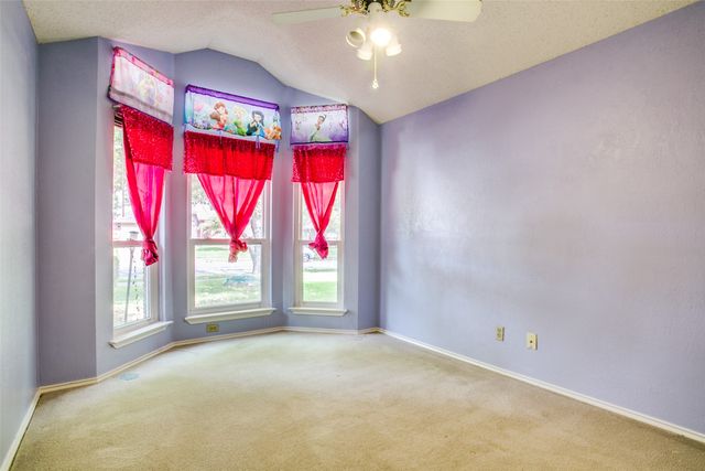 2110 Wedgewood Drive, Grapevine, TX 76051