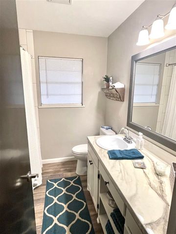 707 N 18th St, Frederick, OK 73542