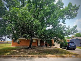 4121 Doeline Street, Haltom City, TX 76117