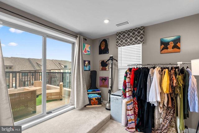 6100 NORTHWEST DR, Hyattsville, MD 20782