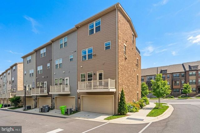 6100 NORTHWEST DR, Hyattsville, MD 20782