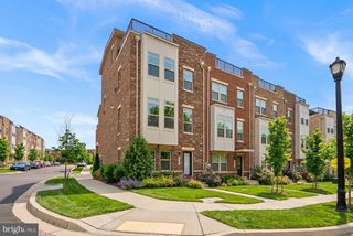 6100 NORTHWEST DR, Hyattsville, MD 20782
