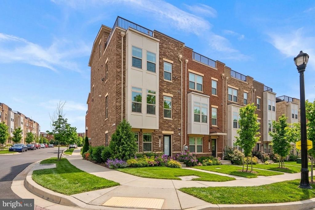 6100 NORTHWEST DR, Hyattsville, MD 20782