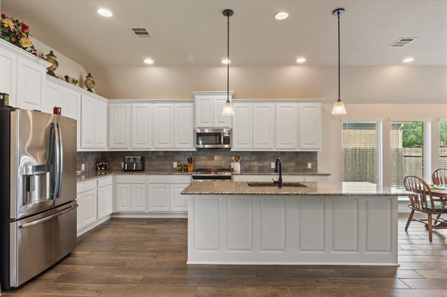 813 Cedar Lake BLVD, Georgetown, TX 78633