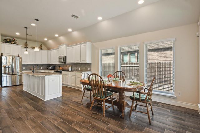 813 Cedar Lake BLVD, Georgetown, TX 78633
