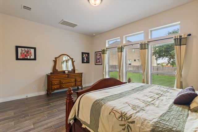 813 Cedar Lake BLVD, Georgetown, TX 78633