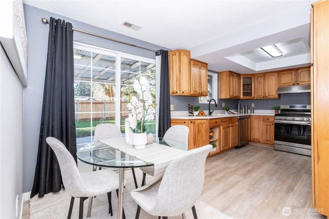 31711 32nd Avenue SW, Federal Way, WA 98023