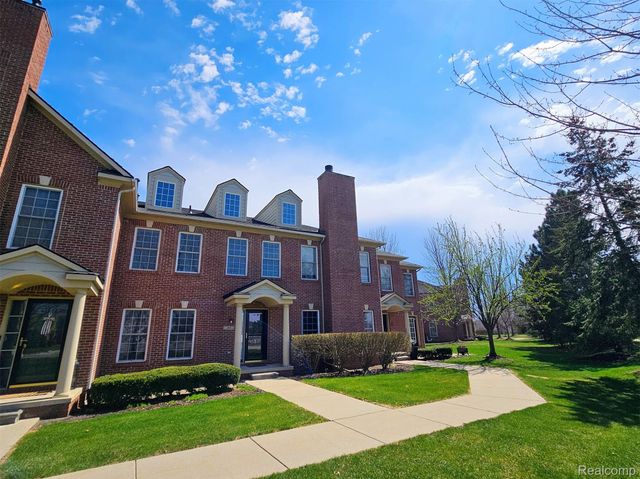 264 N Village Way, Canton Charter Township, MI 48188
